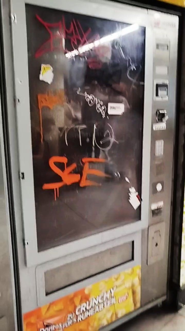 ФРАНКФУРТ, САМЫЙ ЦЕНТР. СТАНЦИЯ ЭЛЕКТРИЧЕК (S-BAHN) HAUPTWACHE. 18.04.26