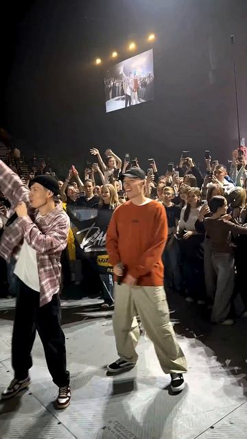 Когда сцены мало, мы спускаемся на танцпол Вчера была Казань, Татнефть Арена!