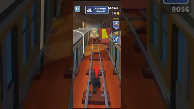 Играю в Subway Surfers