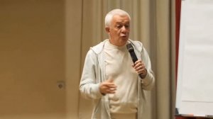 Как быть богатым и не деградировать? - Александр Хакимов