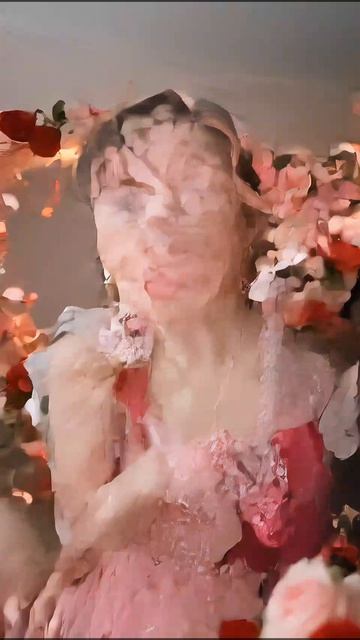 Я сама по себе очень романтична по жизни