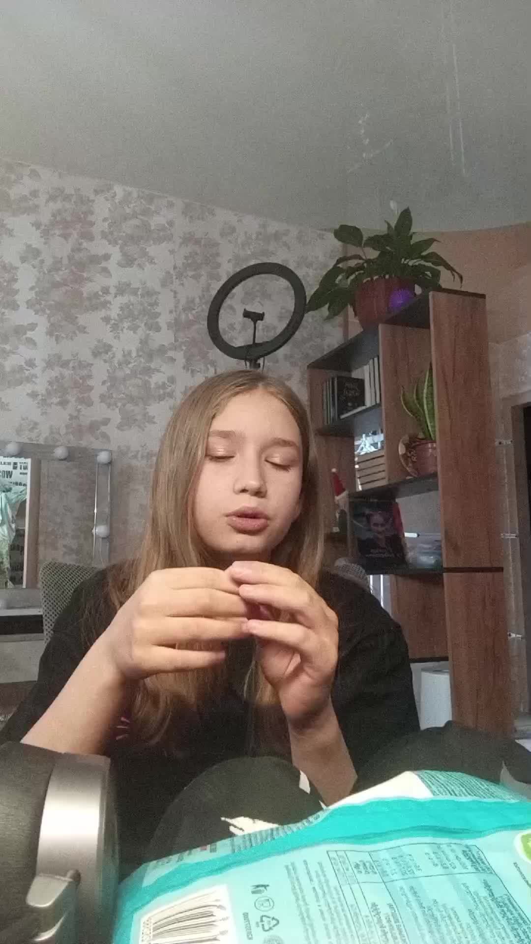 вопросы задаём все, кроме пошлых. пошлые. игнорирую.