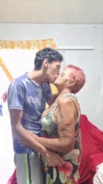 Уснул в обед на полчасика #realyvitaly