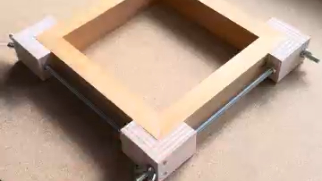 Струбцина для рамок и.т.д