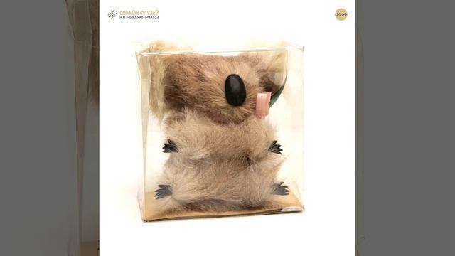 Коала-игрушка в коробке (Австралия)
