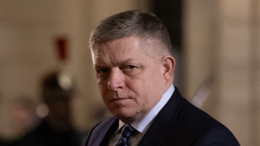 Латвия, Литва и Эстония пытаются помешать Фицо прилететь в Москву на День Победы