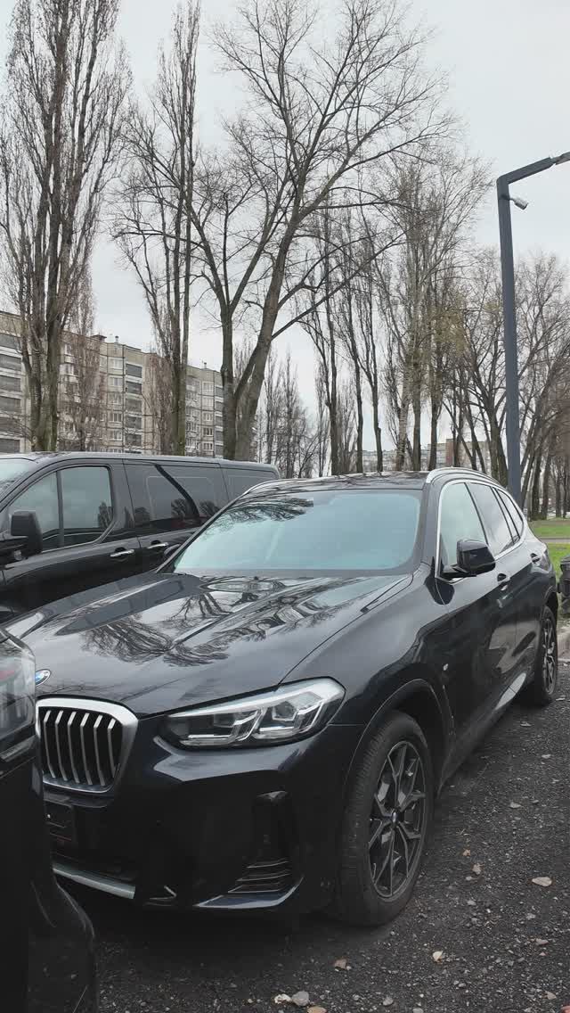 BMW X3 2024 Черный на красном с пробегом