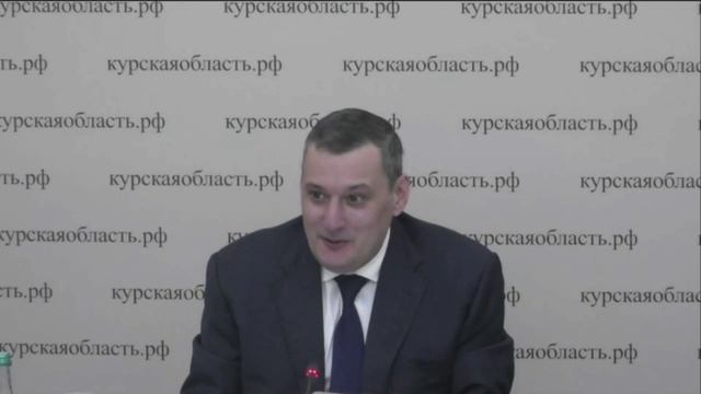 Курский губернатор со словами Высоцкого вернулся к работе после ДТП