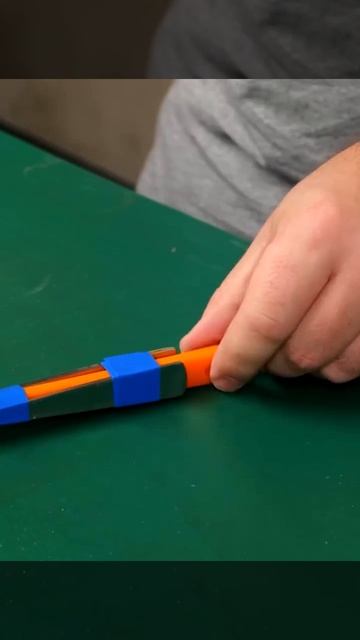 Делаем полезный в быту инструмент.

Лайфхак👌