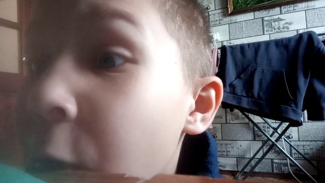 УБОРКА В КОМНАТЕ