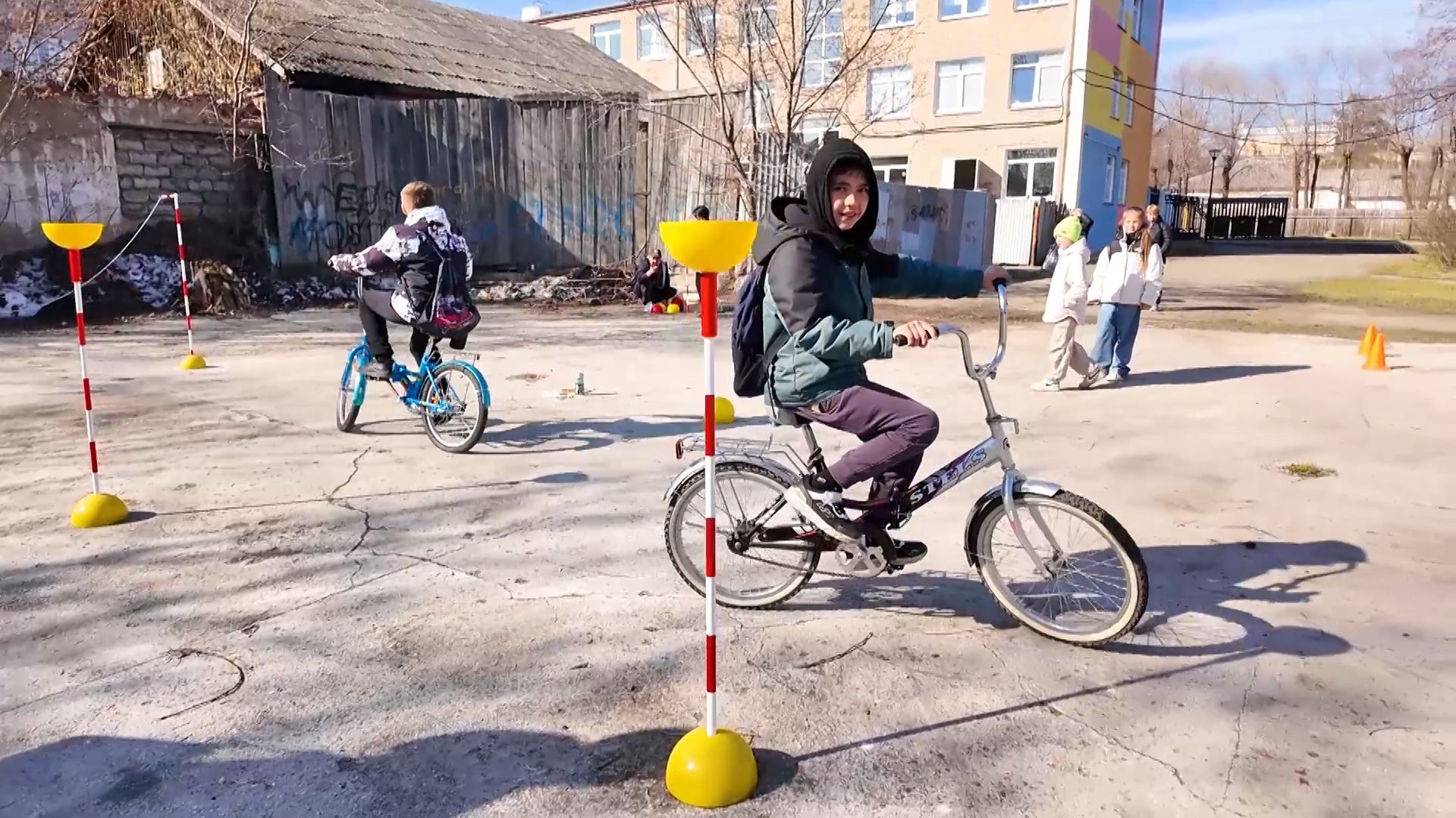 Юные инспекторы дорожного движения проверили силы