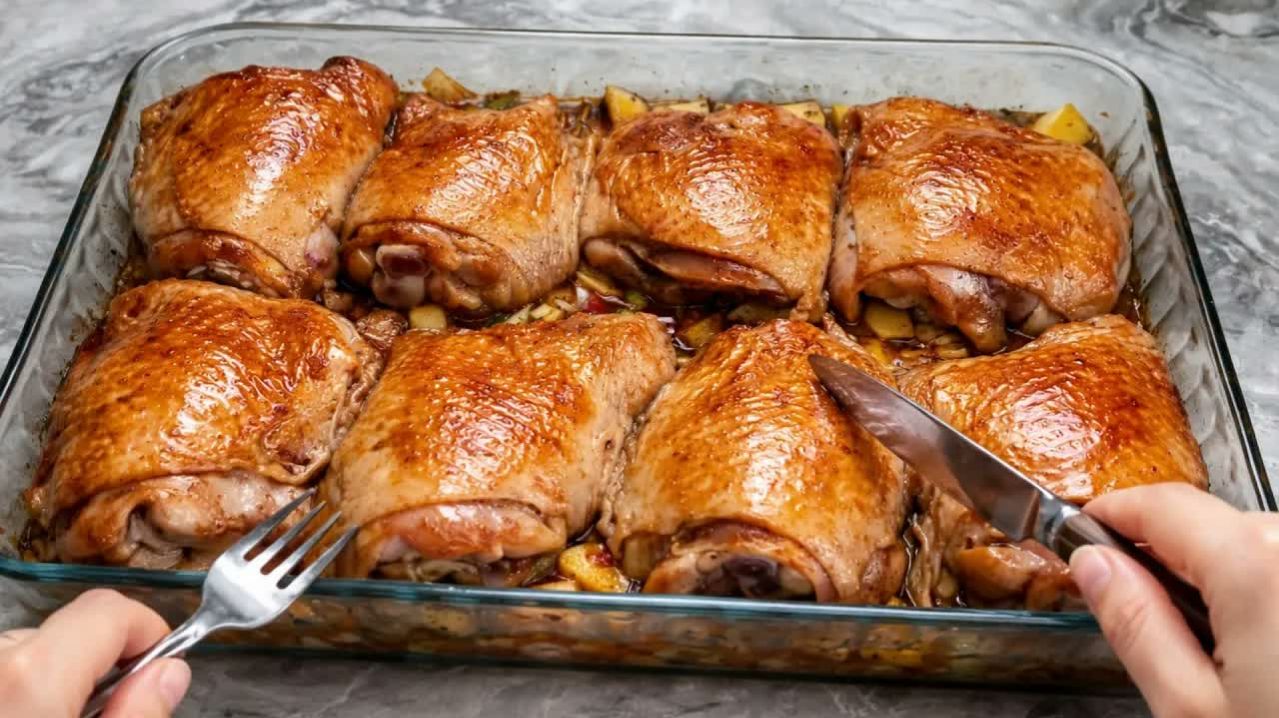 Куриные бедра и кипяток! Вкуснее шашлыка! Мало кто знает этот секрет! Бабушка научила готовить