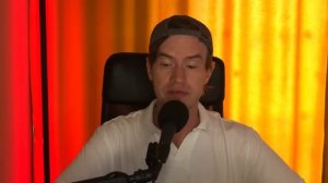 Сережа, откуда же у твоей матери 300 тысяч на такой диван, если у нее пенсия 15 тысяч?