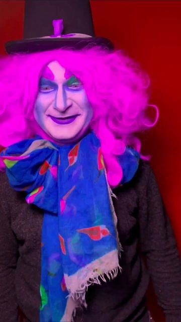 ✨ Иногда работа — это настоящее волшебство! ✨

Сегодня я помогала актёру перевоплотиться в загадочно