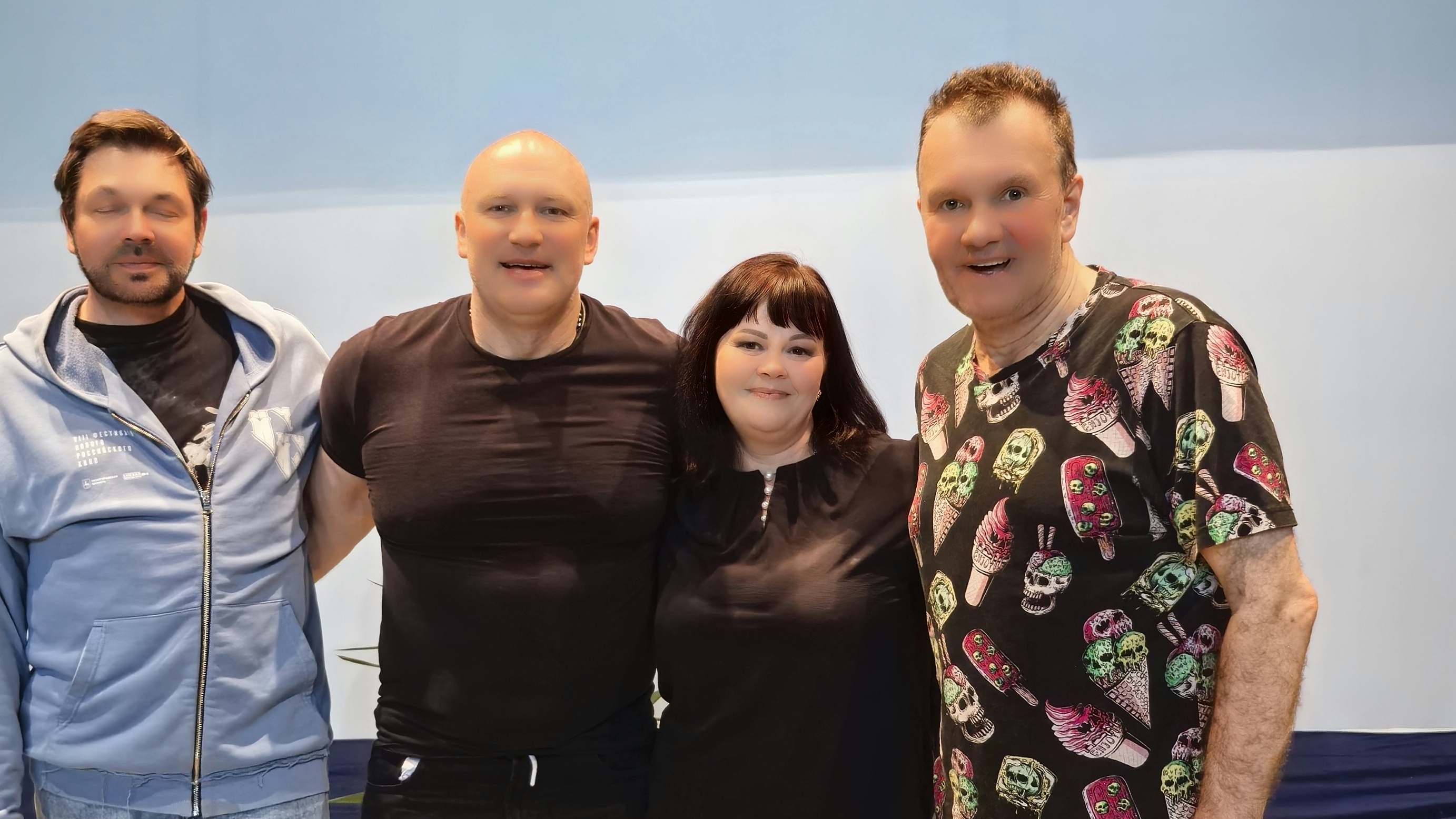 Была на спектакле. Показываю заказы с Wb. Уборка в доме.