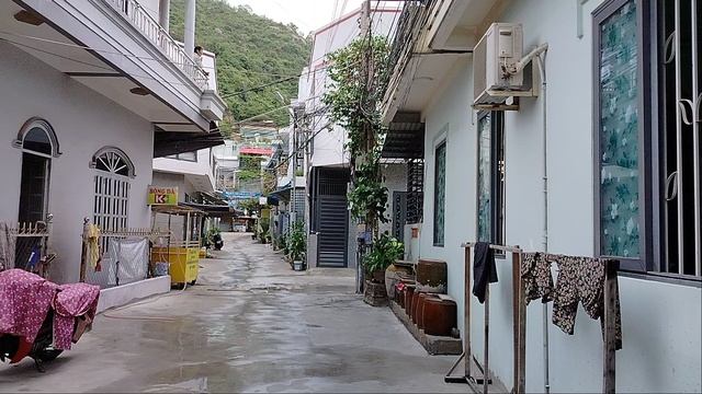 Нетуристический район Нячанга!