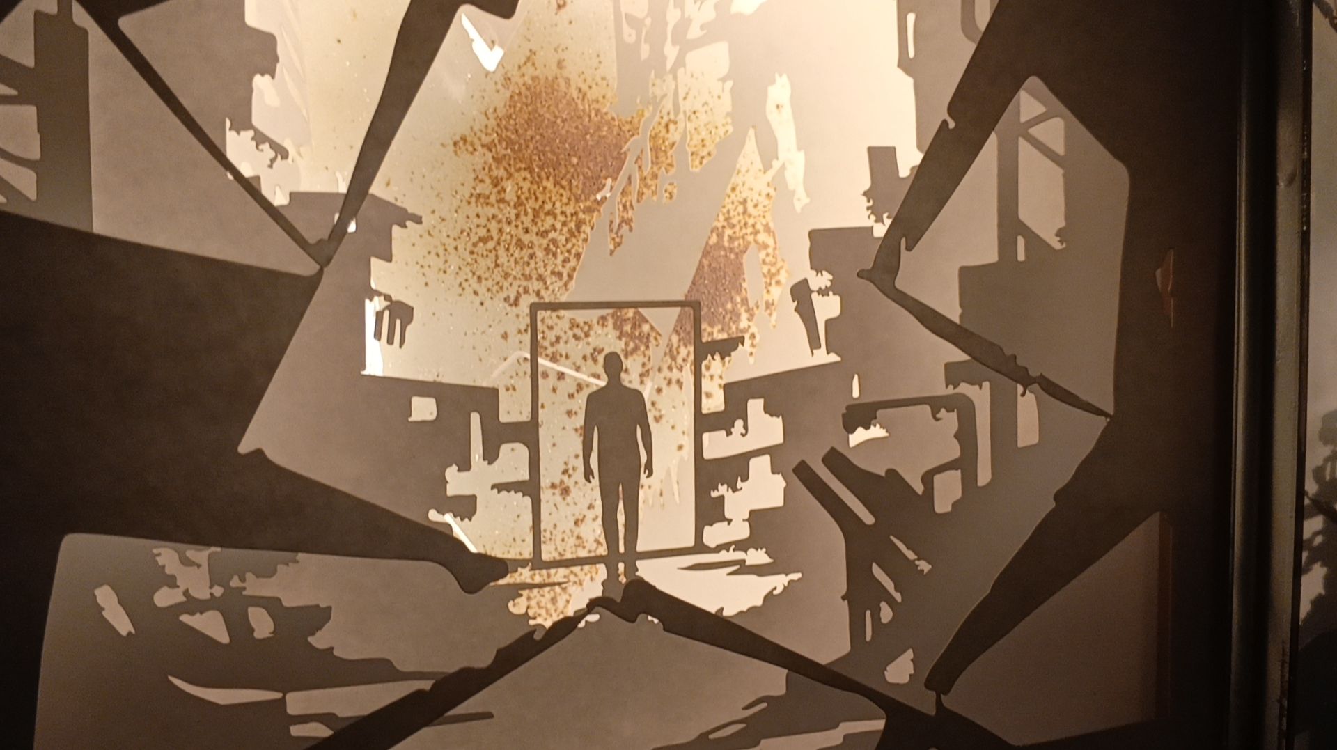 Прогулки по Москве. Новые необычные выставки в галерее 