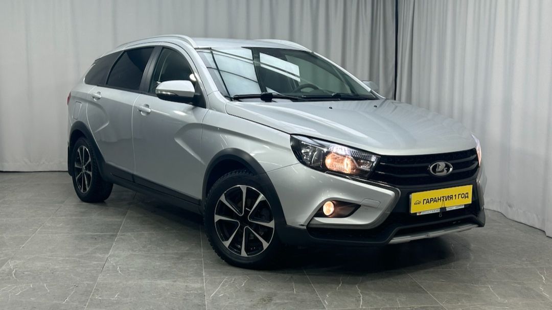 Обзор Лада Веста Кросс 2018 года