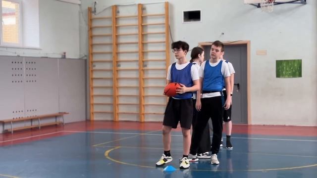 Васюкова Ю.М. Лучший учитель физической культуры фрагмент урока