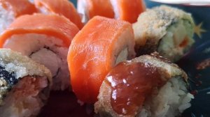 20-04-2026 роллы крупным планом в деревне