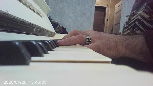 Пианино: мажорная импровизация