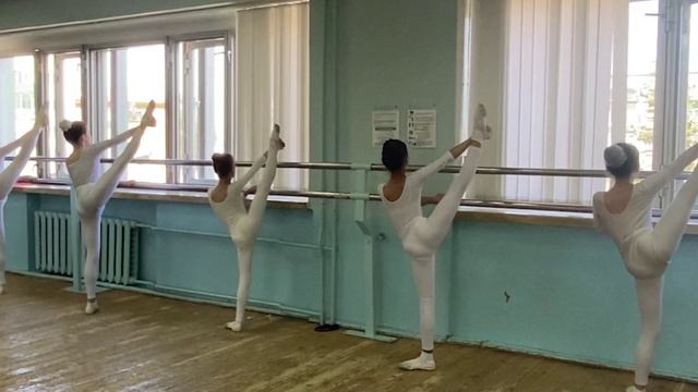 ДВИЖЕНИЕ - ВИЗИТКА 2022