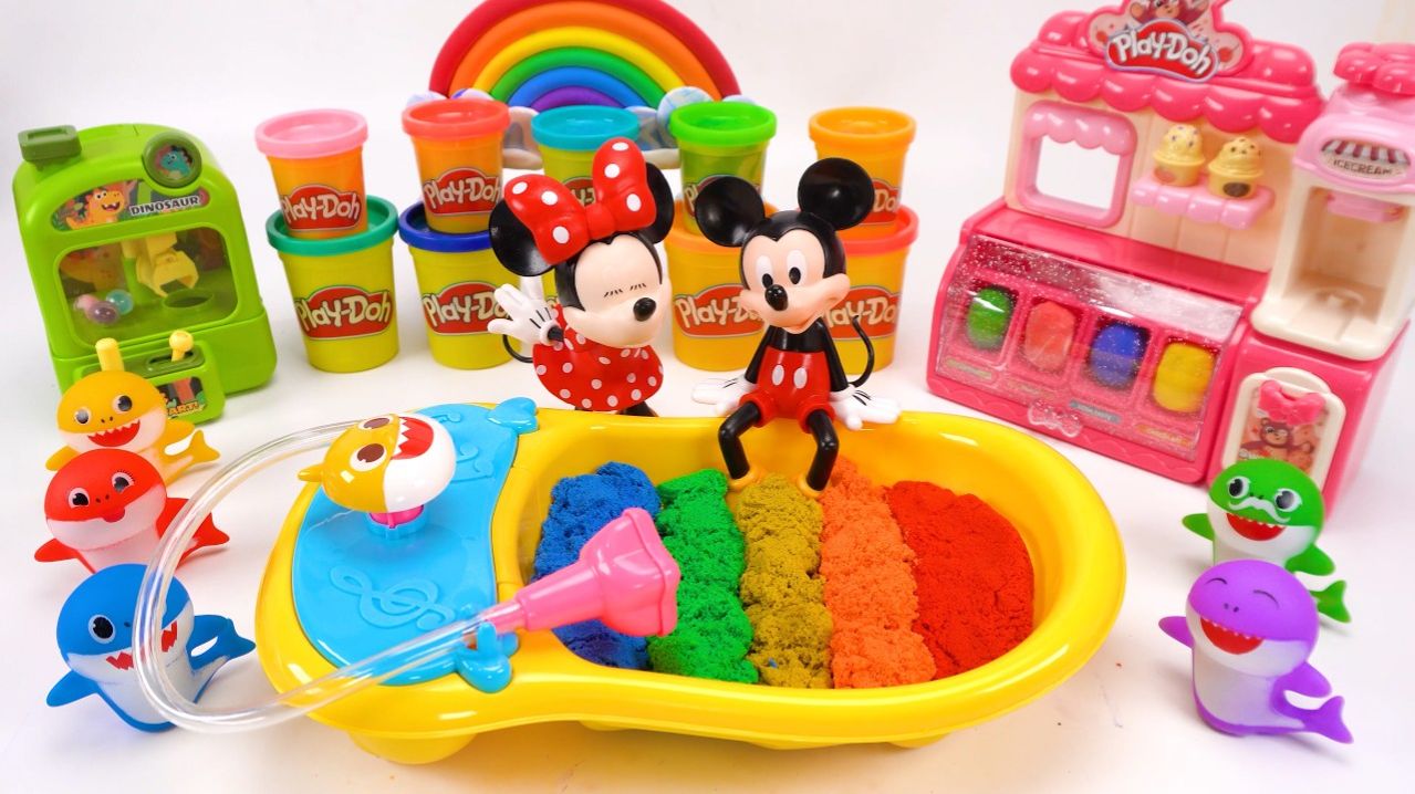 ИГРАЕМ С КИНЕТИЧЕСКИМ ПЕСКОМ КУПАЕМ МИККИ МАУСА ВИДЕО МУЛЬТИКИ ДЛЯ ДЕТЕЙ КАНАЛ ИГРАЛКИ-ЗАЛИПАЛКИ