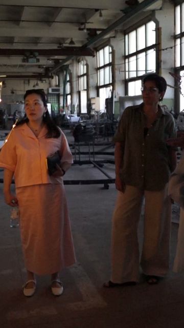 Экскурсия по производству компании 