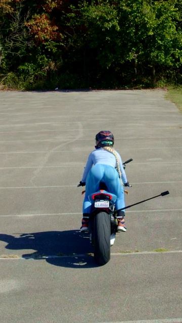 Катя Алмаз мото девушка на Дукати Ламборгини