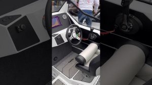 YAVA XXL HT - новая модель завода VBOATS