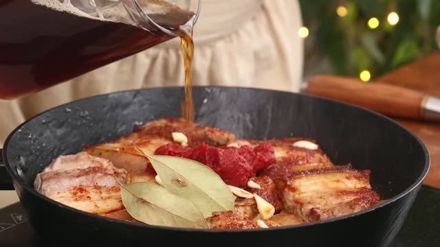 Тающая во рту свиная грудинка в пиве: идеальный рецепт!