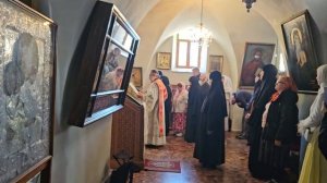 Патриаршая Литургия в Патриархии - Причастие. Светлая седмица