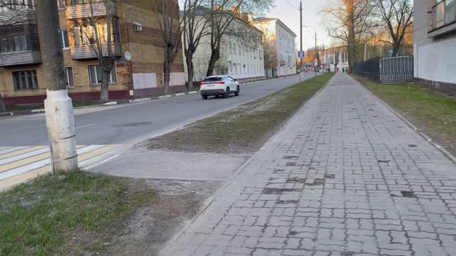 Весенняя прогулка по любимой улице