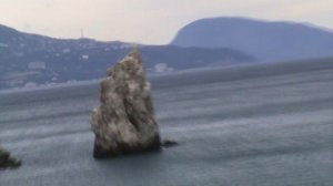 33)Э ЛАСТОЧКИНОЕ ГНЕЗДО