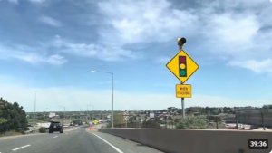 КАК ВЫЖИВАЕТ СЕМЬЯ СИБИРСКОГО ВРАЧА НА ЗАГНИВАЮЩЕМ ЗАПАДЕ Младший сын идет работать. Школьники в США