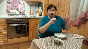 Ужинаю и беседую. Наверное заболеваю.