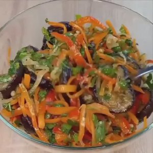 Маринованные баклажаны.