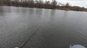 Тихий осенний день на Каме. Рыбалка в режиме медитации. Щука и судак, джерки и воблеры