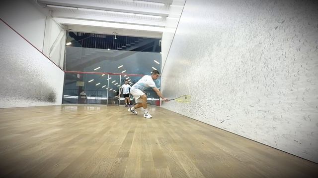 Лоб кросс в передней зоне слева спереди