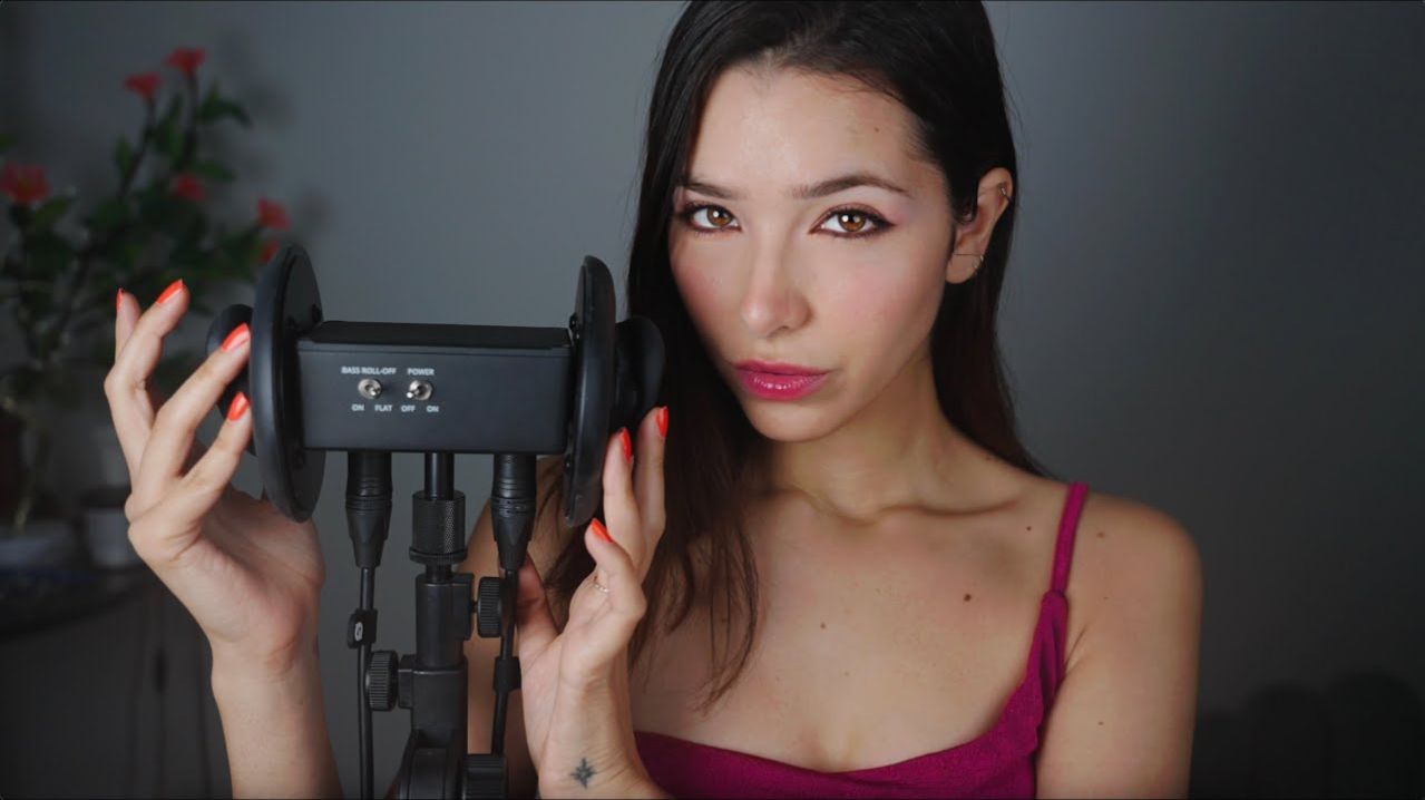 4K ASMR: Playing With Your Ears For Relaxation 😴 (Mouth Sounds, Ear Massage..)