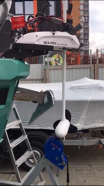 электро мотор Sea Pro на Discovery 650