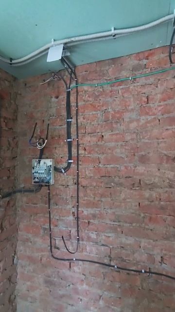 Что мы сделали с электрикой за время ремонта кухни? Показываю 🔧