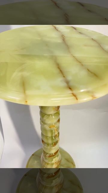 Стол из оникса 400*400*680мм. 1212504-14