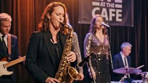 Джазовый фон - друга звучит баритон ..