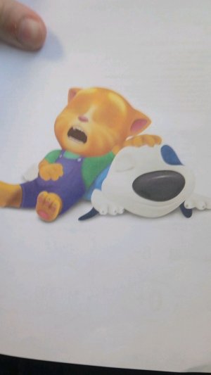 день

уровень-

на

Мы поможем его найти! na Как он выглядит? вызвалась Андже

Из-за дверцы кухонног