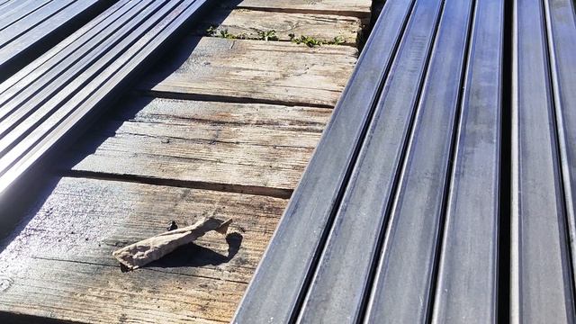 Готовлю железо для забора