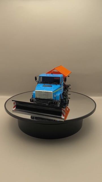 ЗИЛ 4333 пескоразбрасыватель KО-829А 1:43 SSM Start Scale Models SSM