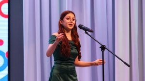 По сеничкам Дуняшенька гуляла | Исполняет Ульяна Долганова