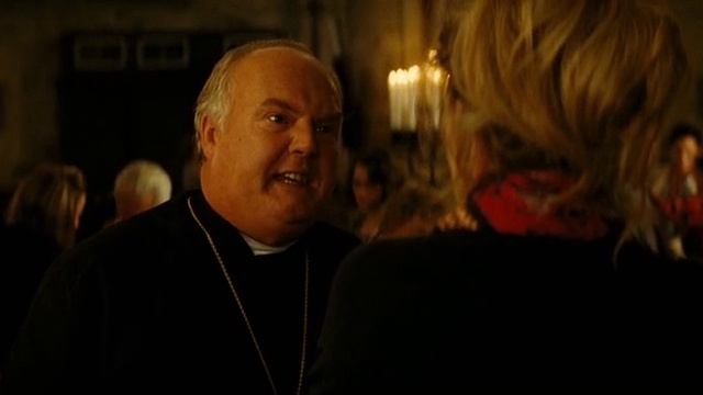 Мэгги выгнали из храма