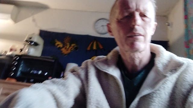 VID_20260421_070027.mp4 урок тупизны от лысого дегенерата